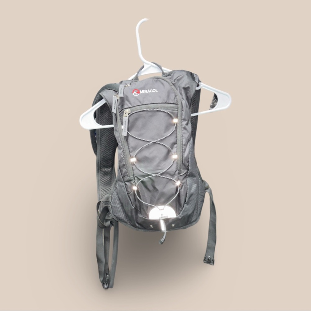 MIRACOOL - Hiking Hydration Backpack w 2L Water Bladder - Unisex, Gray - NWOT
